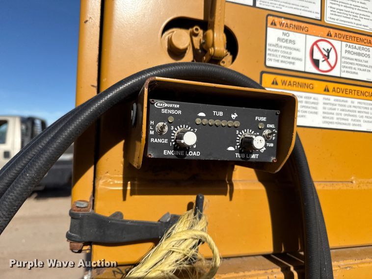 image for item EP2707 DuraTech Haybuster H1100 bale processor