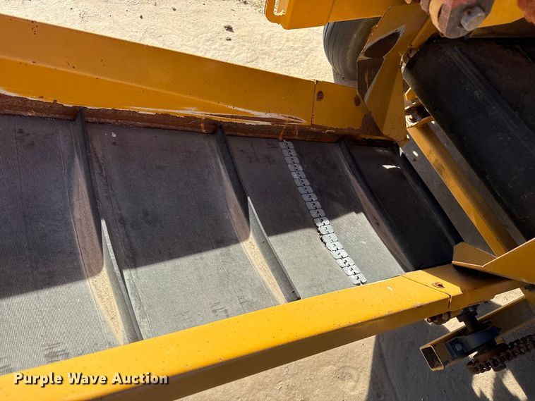 image for item EP2707 DuraTech Haybuster H1100 bale processor