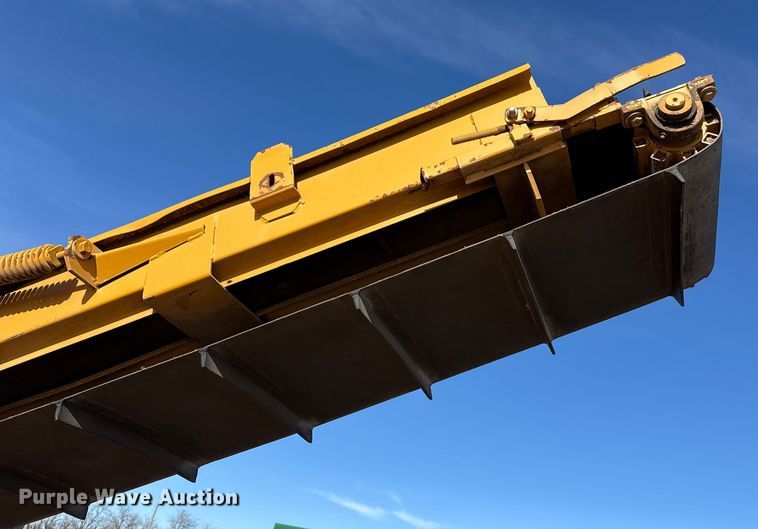 image for item EP2707 DuraTech Haybuster H1100 bale processor