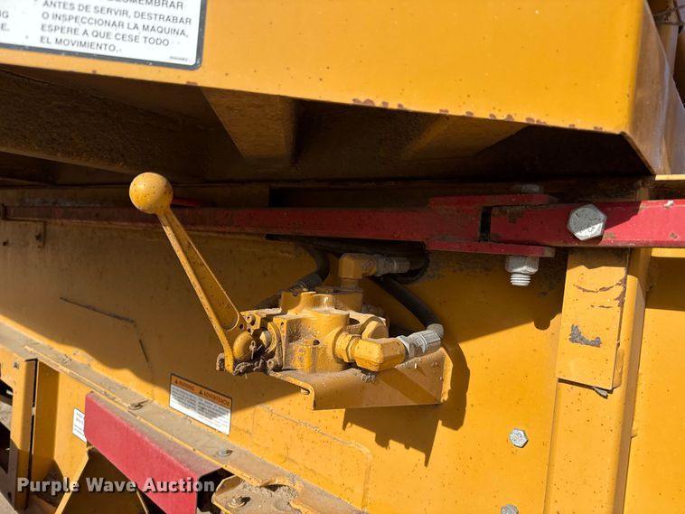 image for item EP2707 DuraTech Haybuster H1100 bale processor