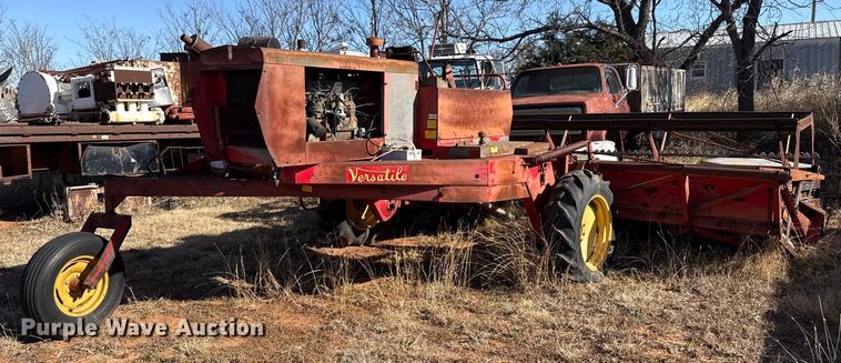 image for item EP2736 Versatile 400 swather / windrower
