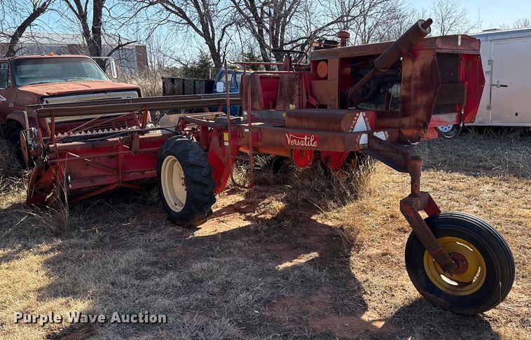 image for item EP2736 Versatile 400 swather / windrower