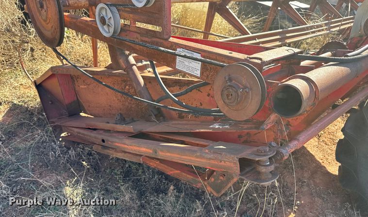 image for item EP2736 Versatile 400 swather / windrower