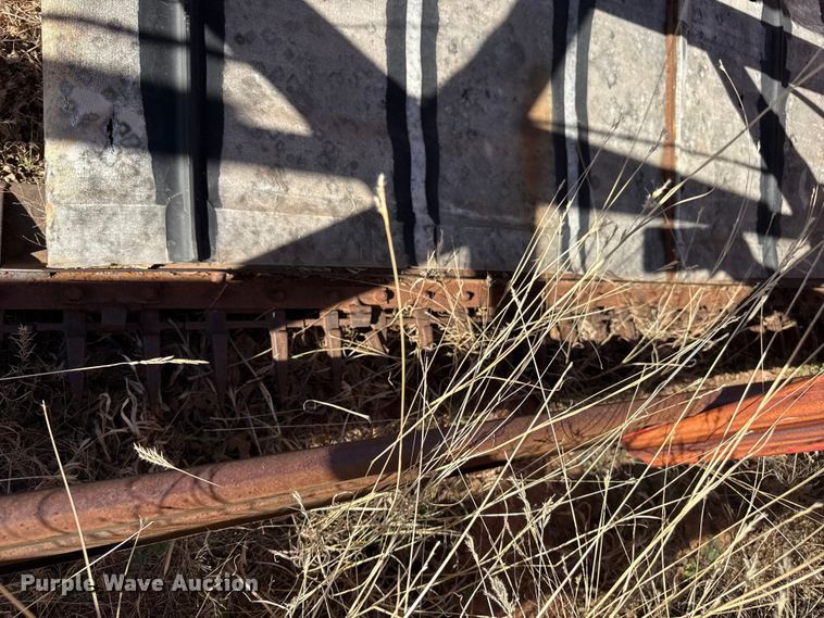 image for item EP2736 Versatile 400 swather / windrower