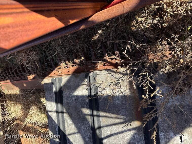 image for item EP2736 Versatile 400 swather / windrower