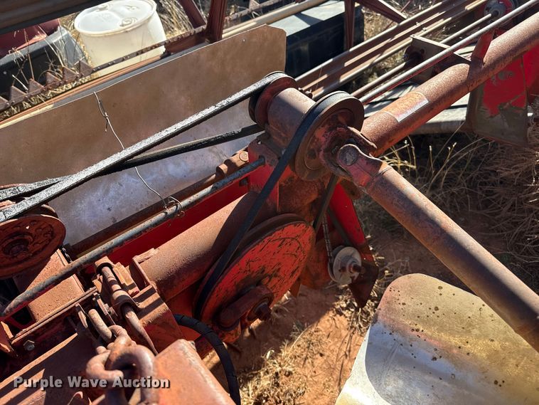 image for item EP2736 Versatile 400 swather / windrower