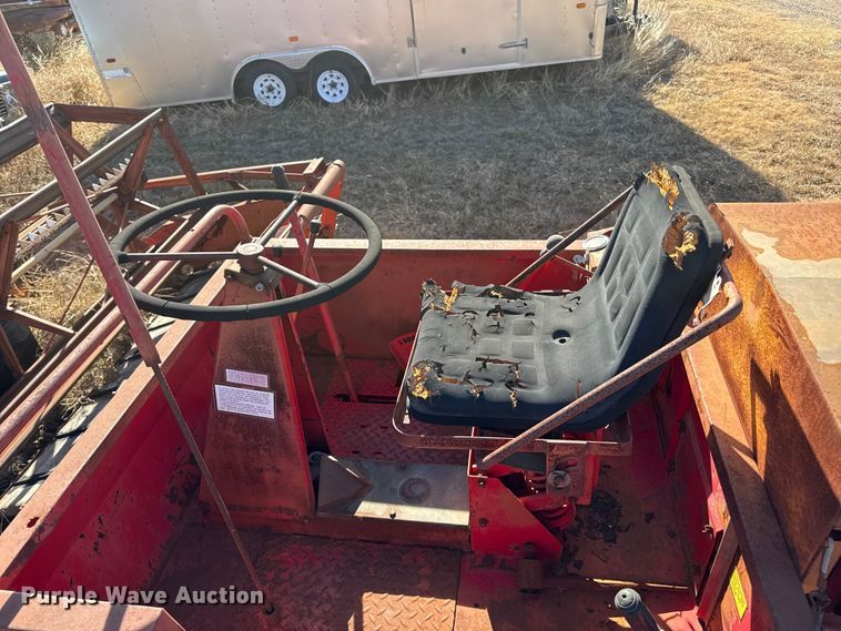image for item EP2736 Versatile 400 swather / windrower