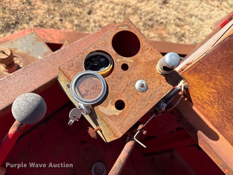 image for item EP2736 Versatile 400 swather / windrower