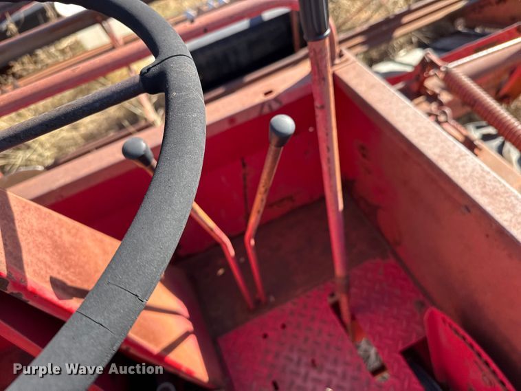 image for item EP2736 Versatile 400 swather / windrower