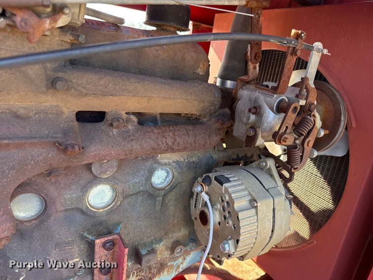 image for item EP2736 Versatile 400 swather / windrower