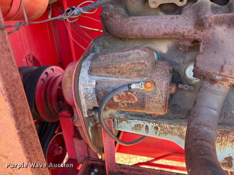 image for item EP2736 Versatile 400 swather / windrower