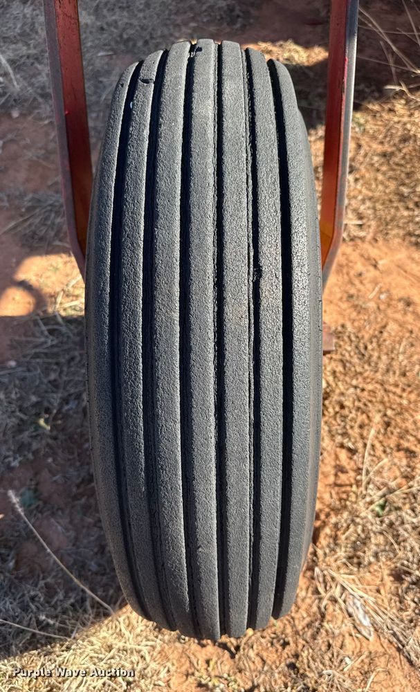 image for item EP2736 Versatile 400 swather / windrower