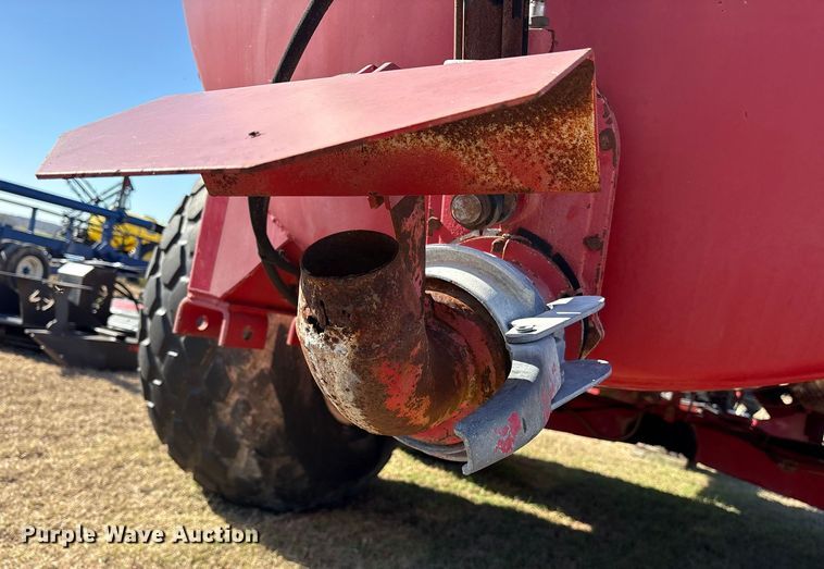 image for item ET7451 Imperial Calumet 3750 manure spreader trailer