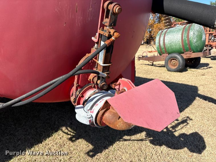 image for item ET7451 Imperial Calumet 3750 manure spreader trailer