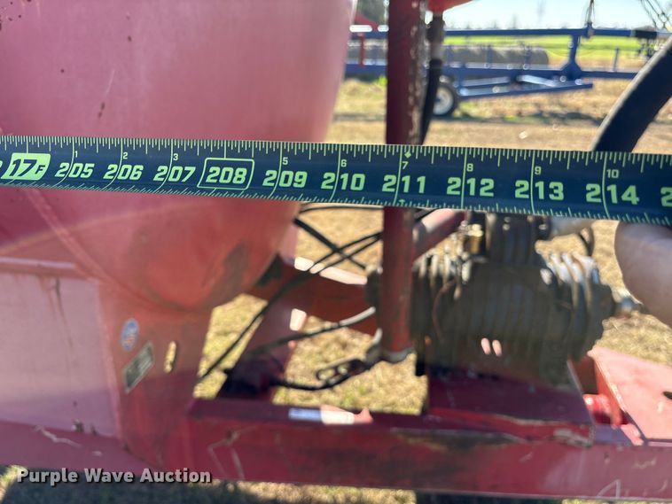 image for item ET7451 Imperial Calumet 3750 manure spreader trailer