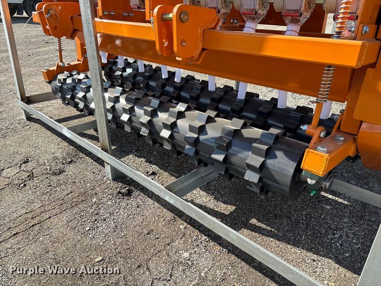 image for item EV3446 2025 LandHonor SD-22-72W no-till seeder