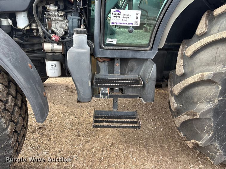 image for item FG1561 2010 New Holland TD5050 MFWD tractor