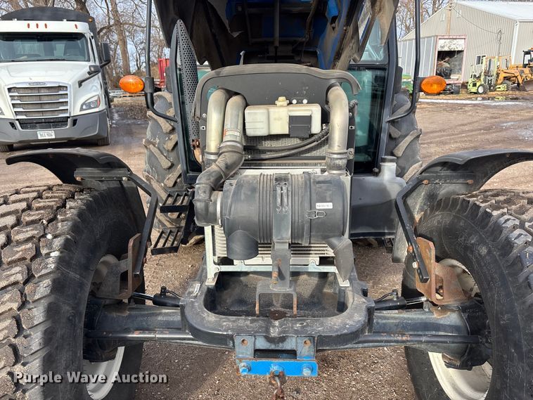 image for item FG1561 2010 New Holland TD5050 MFWD tractor