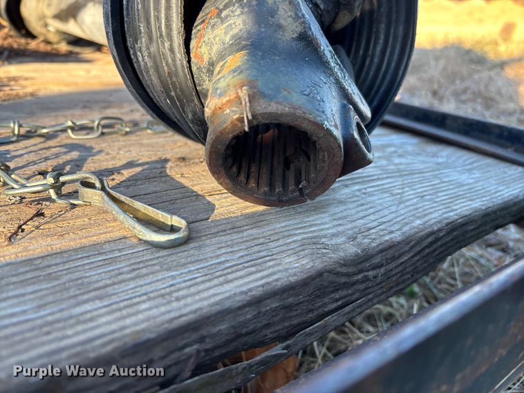 image for item FI1556 John Deere HX15 batwing rotary mower