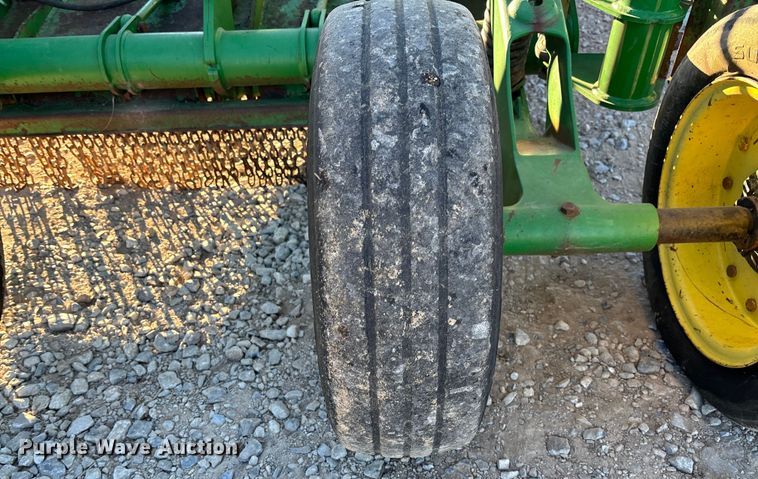 image for item FI1556 John Deere HX15 batwing rotary mower