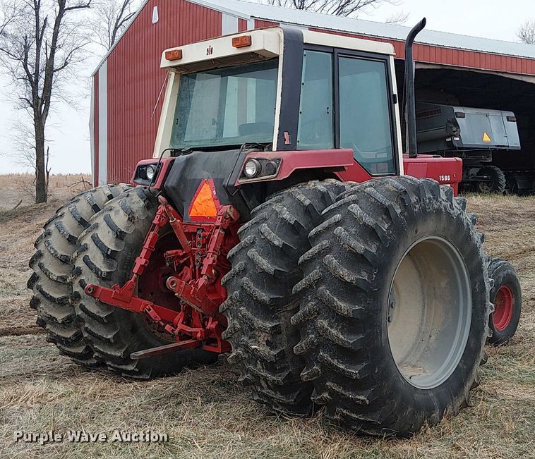 image for item FK0874 International F1586 tractor