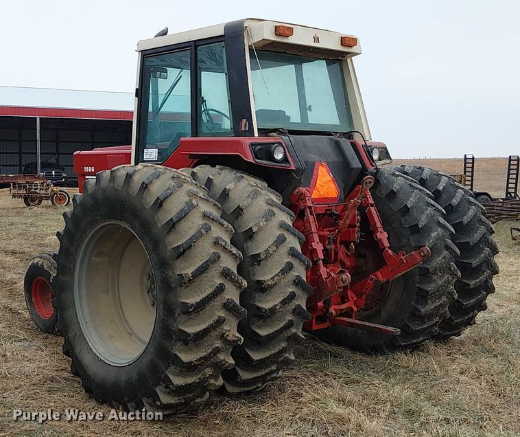 image for item FK0874 International F1586 tractor