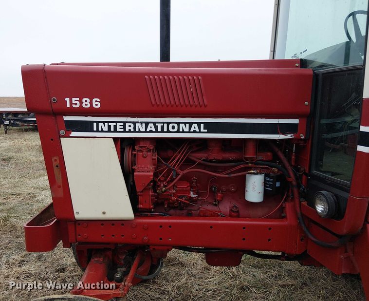 image for item FK0874 International F1586 tractor