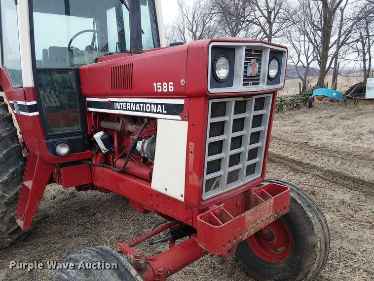 image for item FK0874 International F1586 tractor