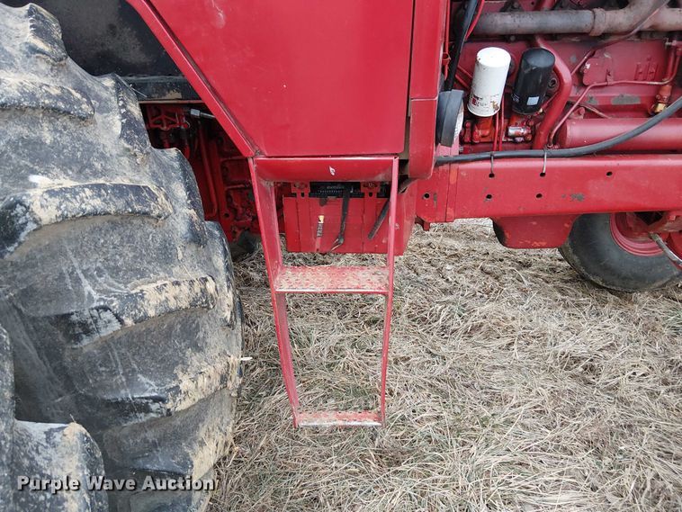 image for item FK0874 International F1586 tractor