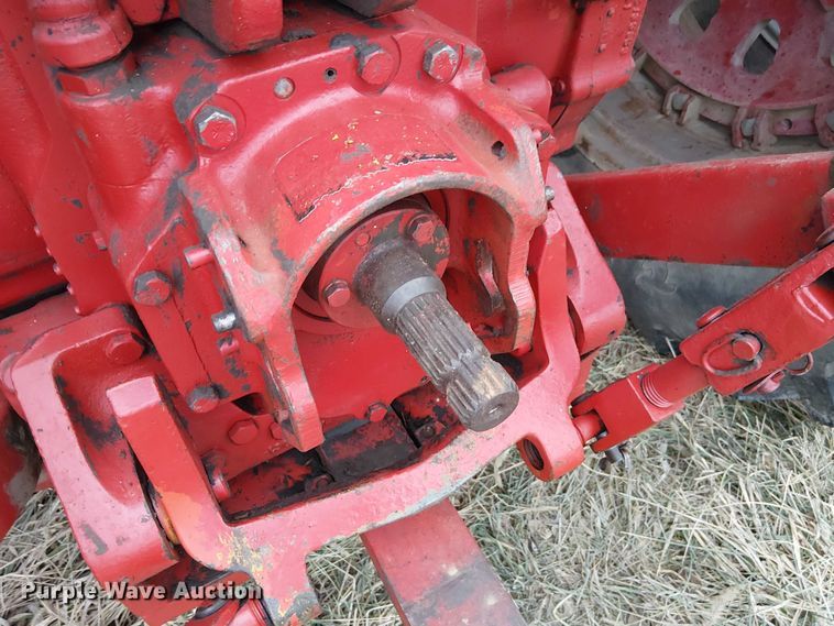 image for item FK0874 International F1586 tractor