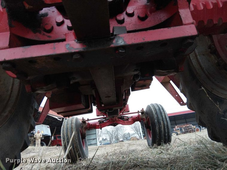 image for item FK0874 International F1586 tractor