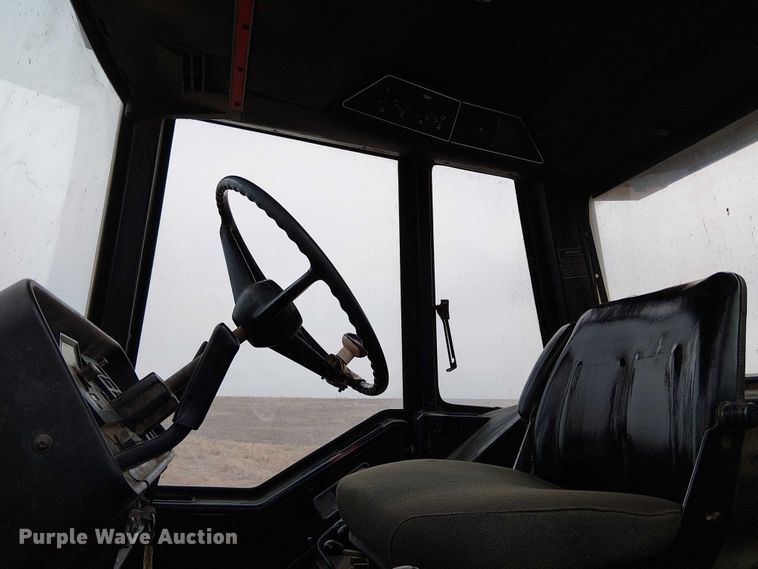 image for item FK0874 International F1586 tractor