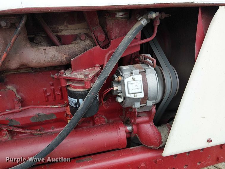 image for item FK0874 International F1586 tractor