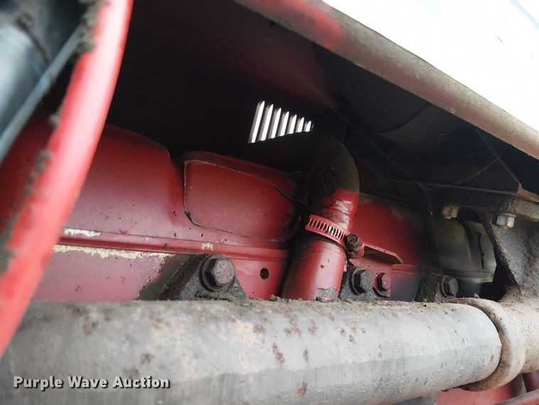 image for item FK0874 International F1586 tractor