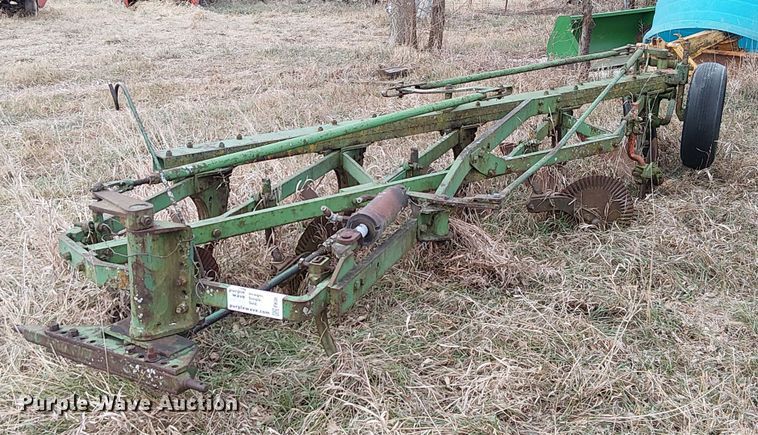 image for item FK0875 John Deere six bottom plow