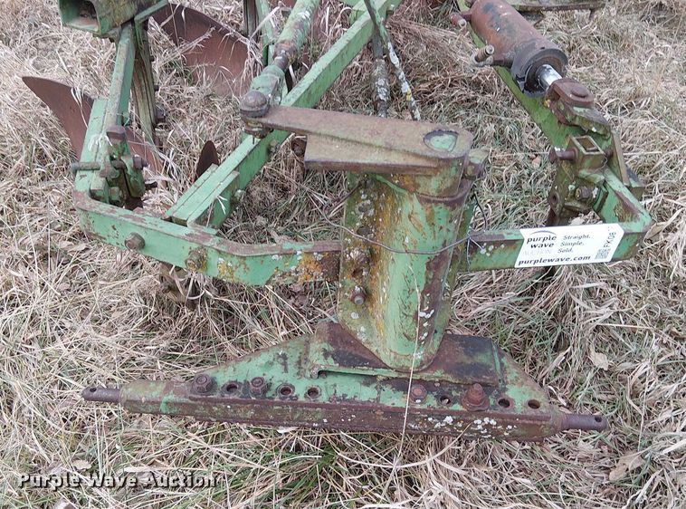 image for item FK0875 John Deere six bottom plow