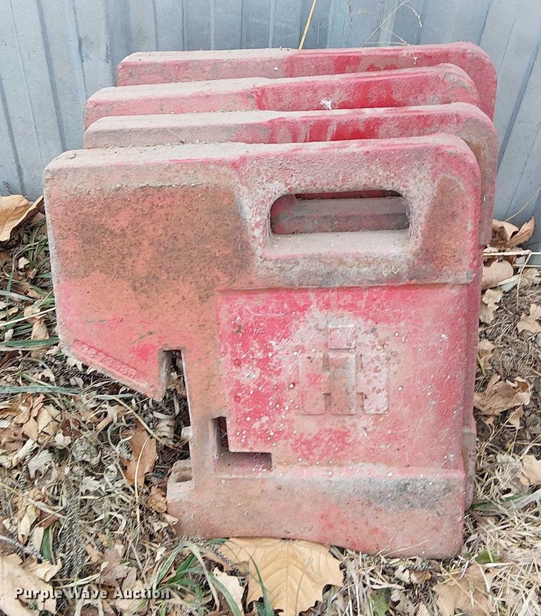 image for item FK0876 (4) Case IH suitecase weights