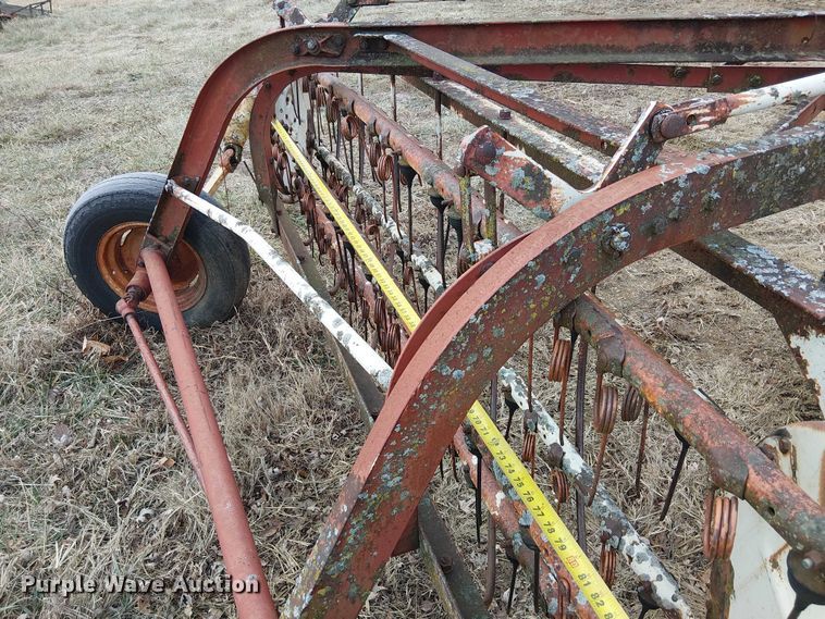 image for item FK0877 International 35 hay rake