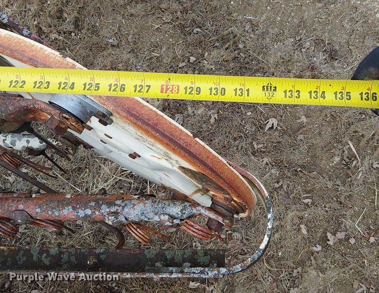 image for item FK0877 International 35 hay rake