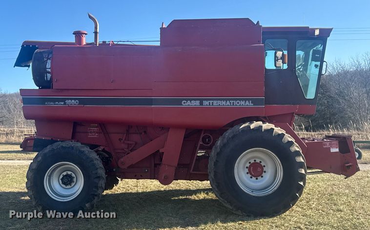 image for item FK0884 1991 Case  1660 Axial-Flow  RWA combine