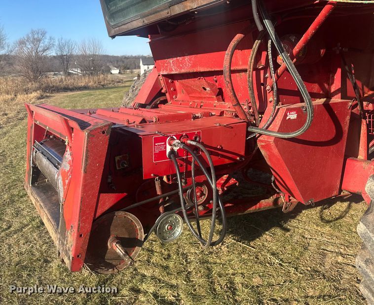 image for item FK0884 1991 Case  1660 Axial-Flow  RWA combine