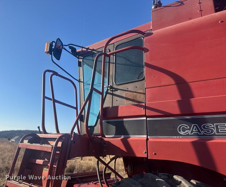 image for item FK0884 1991 Case  1660 Axial-Flow  RWA combine