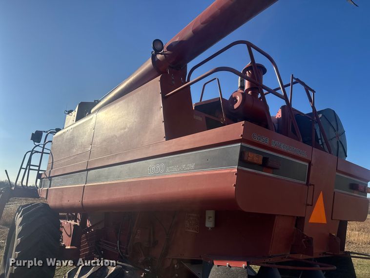 image for item FK0884 1991 Case  1660 Axial-Flow  RWA combine