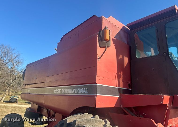 image for item FK0884 1991 Case  1660 Axial-Flow  RWA combine