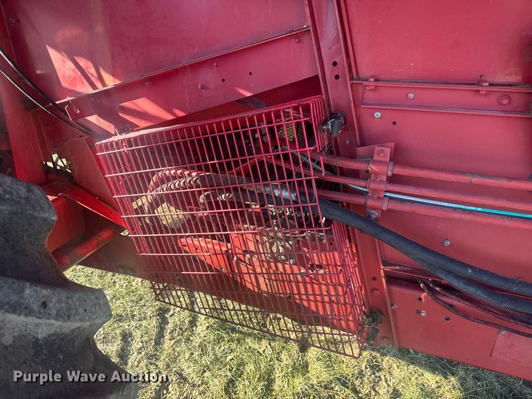 image for item FK0884 1991 Case  1660 Axial-Flow  RWA combine