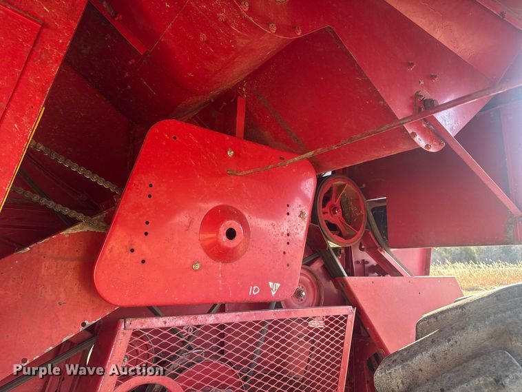 image for item FK0884 1991 Case  1660 Axial-Flow  RWA combine