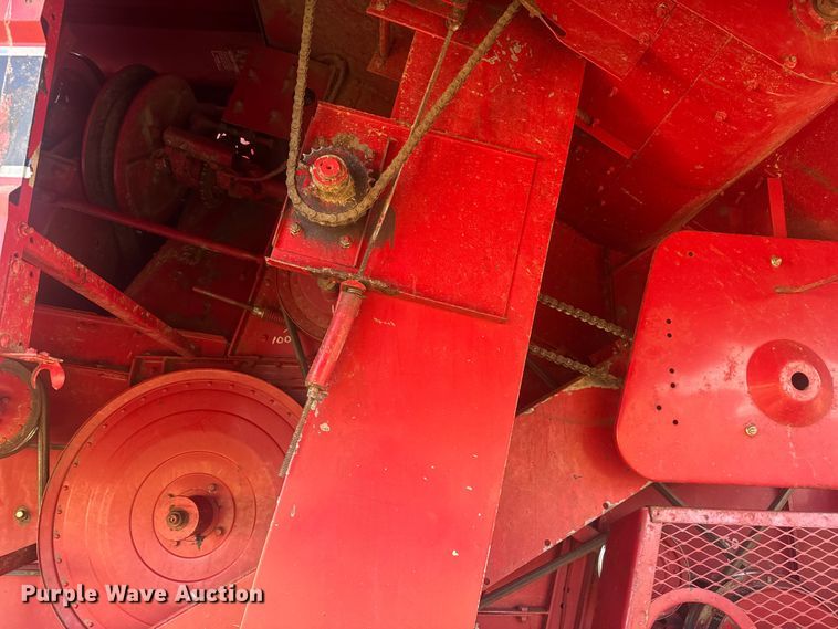 image for item FK0884 1991 Case  1660 Axial-Flow  RWA combine