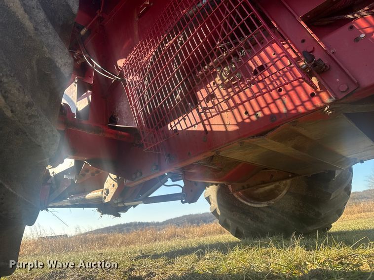 image for item FK0884 1991 Case  1660 Axial-Flow  RWA combine