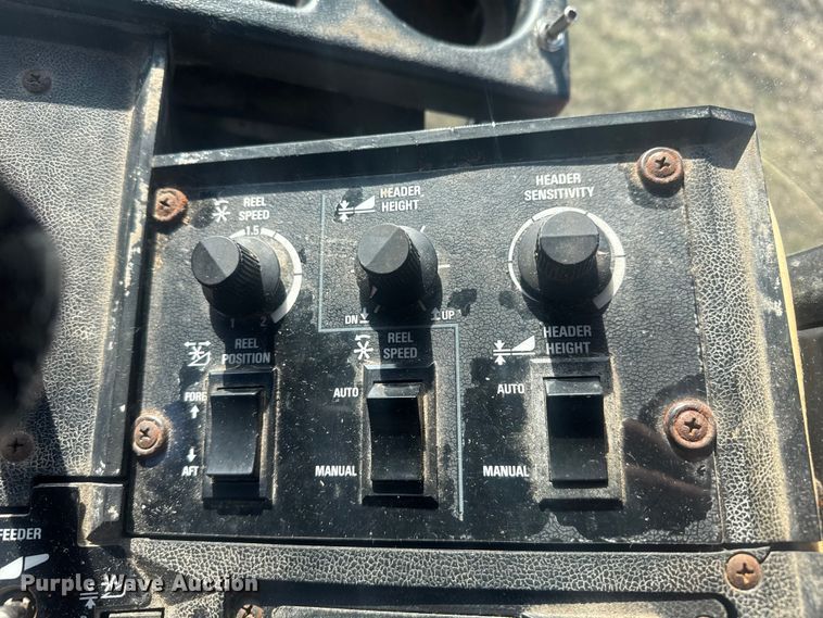 image for item FK0884 1991 Case  1660 Axial-Flow  RWA combine