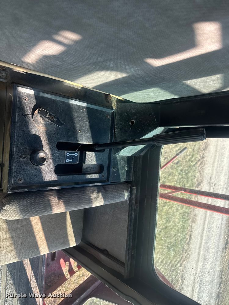 image for item FK0884 1991 Case  1660 Axial-Flow  RWA combine